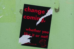 Change is the only constant. Who is most effective at leading organizational change?